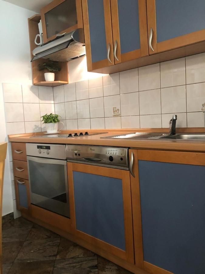 Apartments Barbara セニ エクステリア 写真