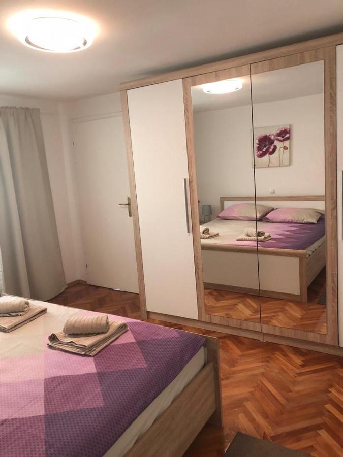 Apartments Barbara セニ エクステリア 写真