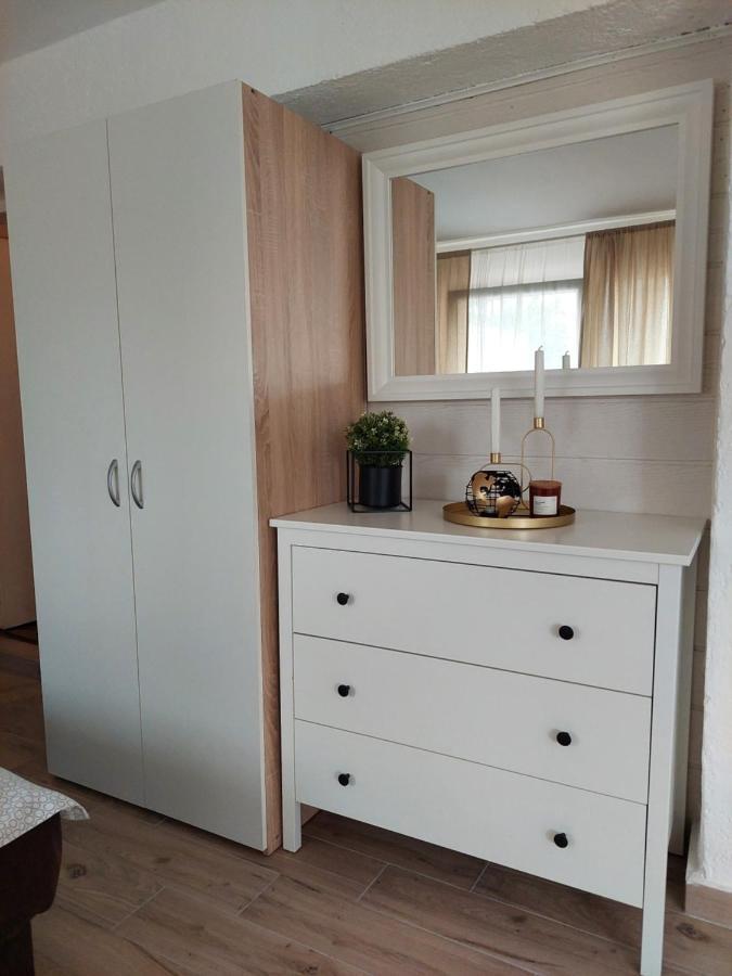 Apartments Barbara セニ エクステリア 写真
